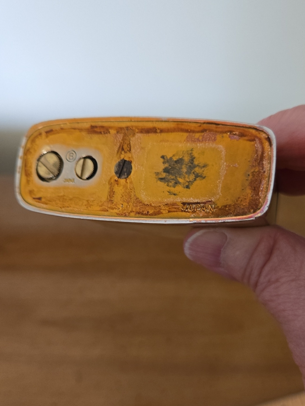 Vintage Brass Table Lighter - Picture 9 of 11